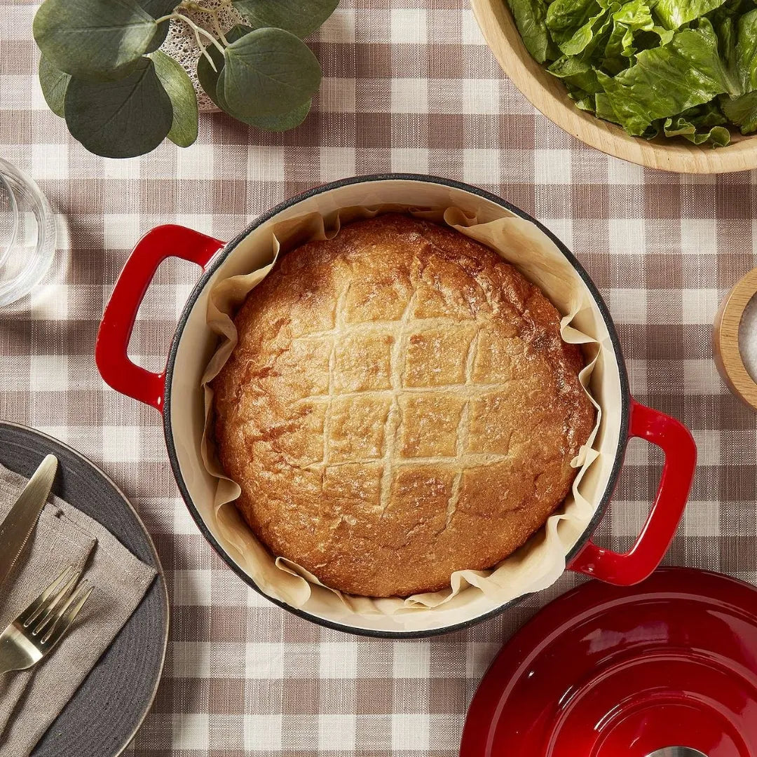 Gourmetific™ Cast Iron Dutch Oven
