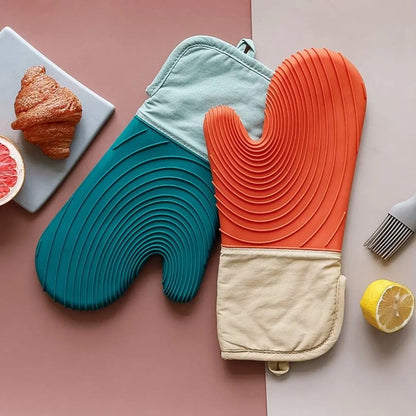 Gourmetific™ Oven Mitts