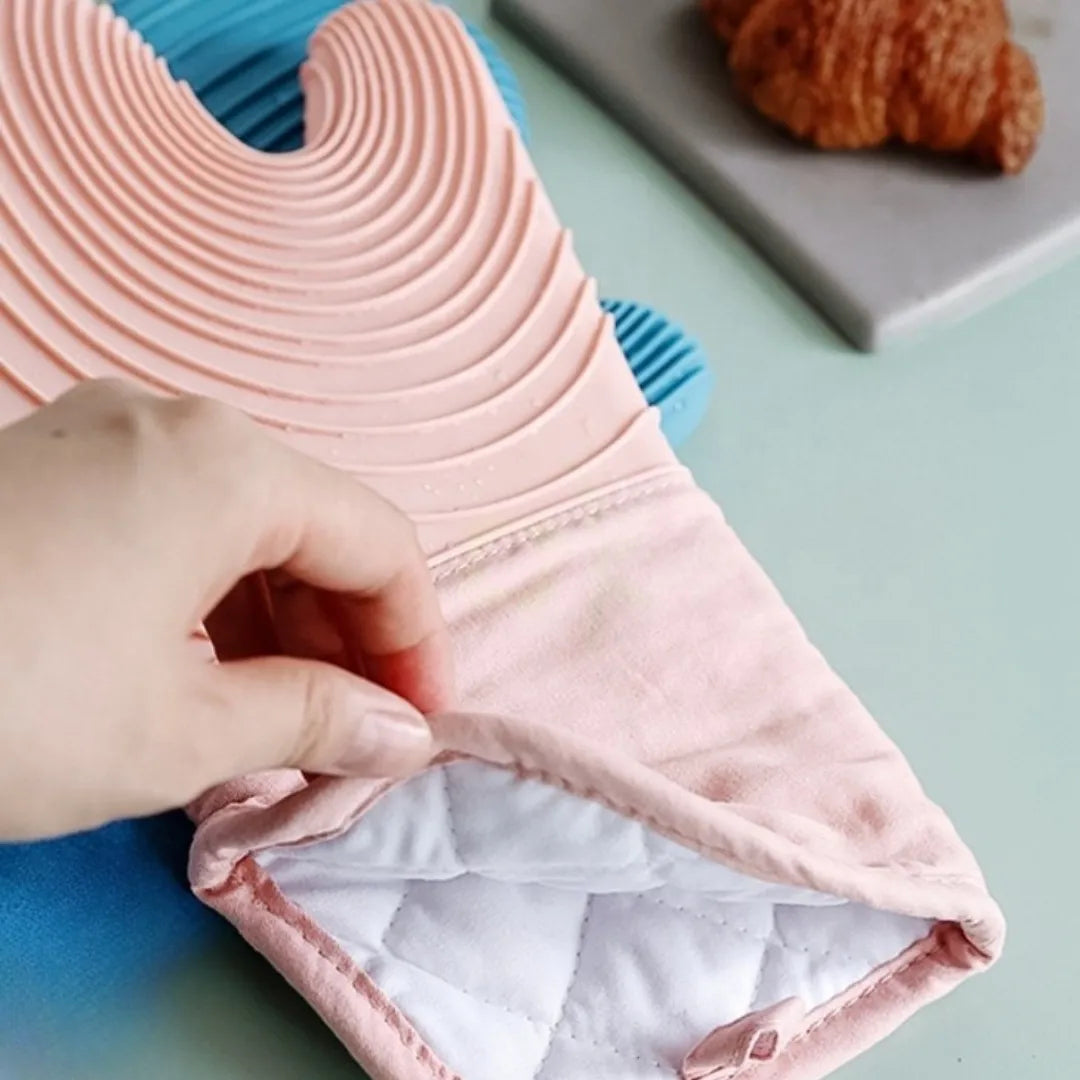 Gourmetific™ Oven Mitts